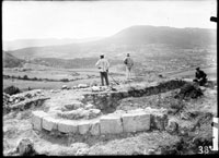 Excavations either in the mountainous Crimea or somewhere in Karan Hills above Zolotaya Ravine