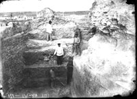 Раскопки перибола у башни Зенона (ХV11)