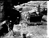 Excavations in the joining bank between 1927 and 1928 areas
